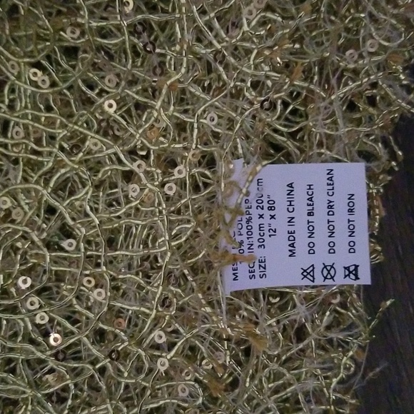 Table Runner Mesh Gold Sequin - Picture 3 of 3